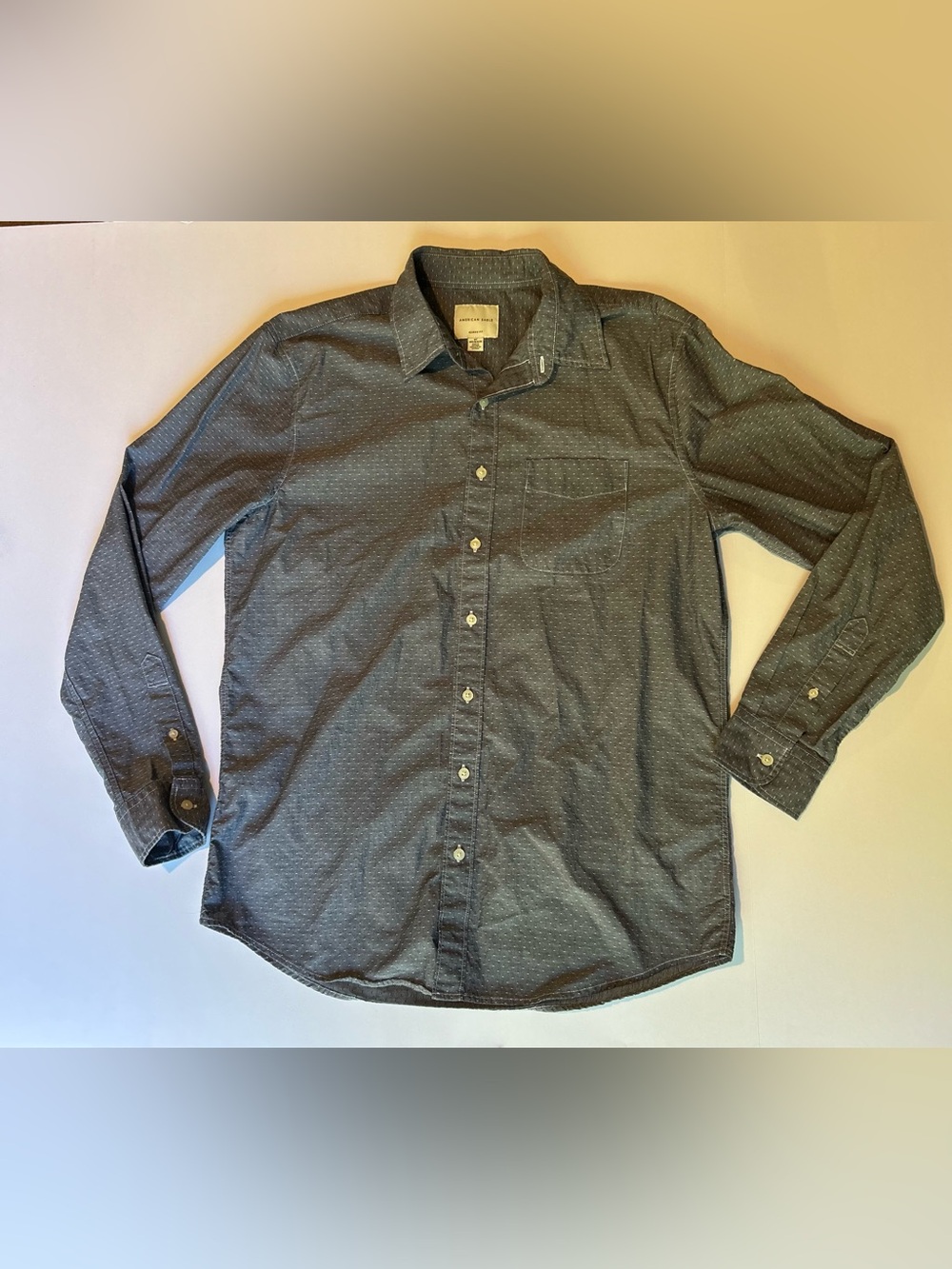 American Eagle Men’s Gray Button-Down Shirt, Size Medium, Speckled Detail